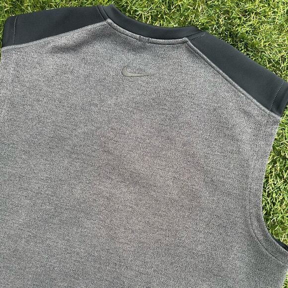 Nike Golf Tech Dri-Fit Mens V Neck Sweater Vest Pullover Performance Layer L - Picture 11 of 11